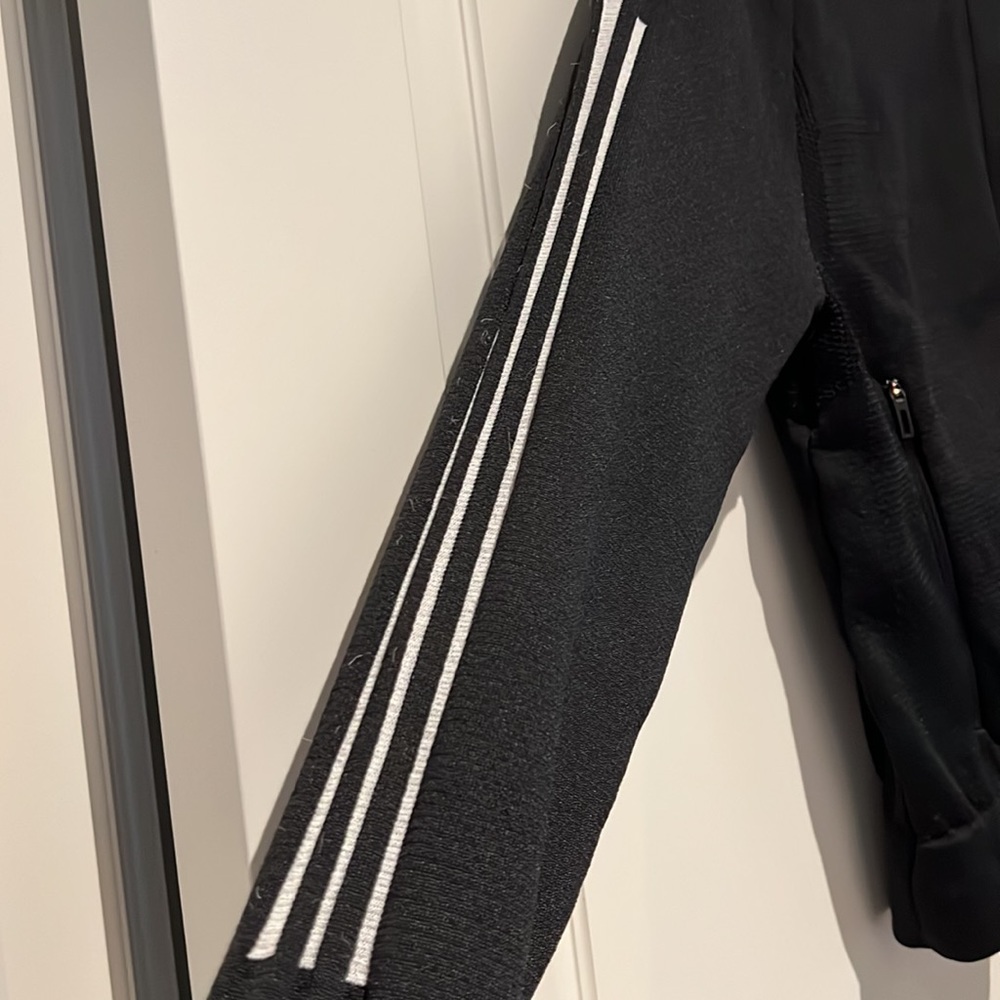 Adidas athletic jacket - Picture 4 of 6